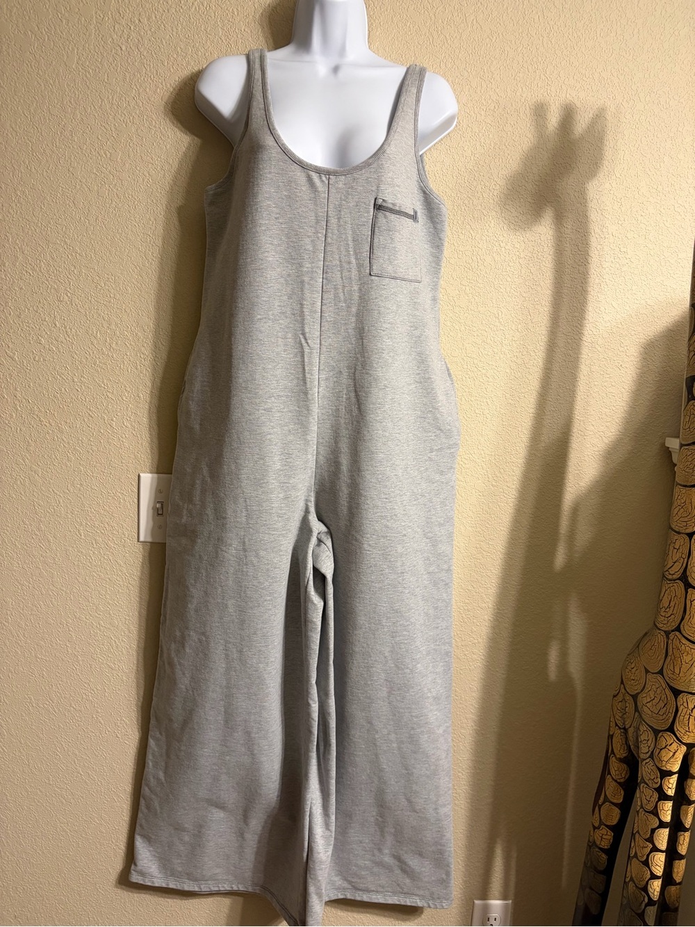 NWT SAVAGE x FENTY
Essential Relaxed Jumpsuit XL
Gray Sleeveless Wide Leg - Picture 2 of 5